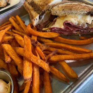 LIVE & LET RYE REUBEN