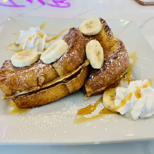 Cinnamon crust banana honey French toast!