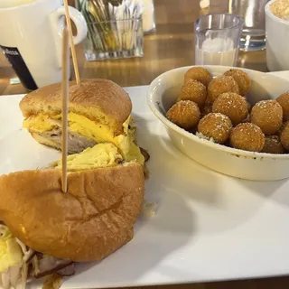 The Breakfast Sammy*
