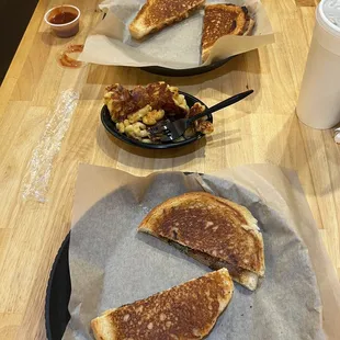 Fig &amp; goat and the smokehouse with truffle honey Mac &amp; Cheese