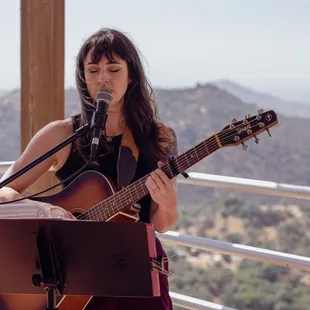 Rachelle Singing Live Music