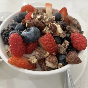 Steel Cut Oatmeal With Berries/Pecans/Granola and brown sugar
