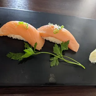 Salmon sushi