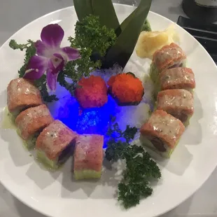 Flying fish roe sashimi and tuna lover roll