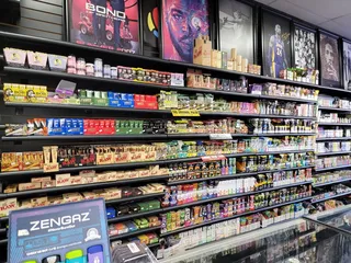 Showtime Smoke & Vape