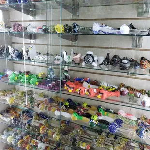 Water Pipes, Glass Pipes and Grinders!!