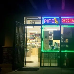 They do have a fridge of drinks, but no traditional tobacco pipes here. Only the weed-friendly kind.