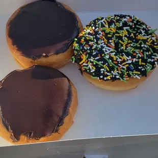 Bavarian cream and chocolate sprinkle