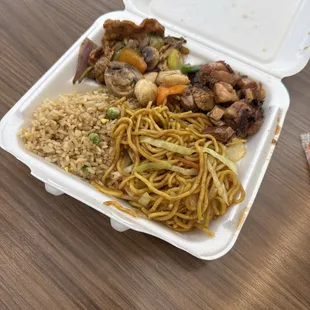 Half rice and noodles with bourbon, chicken and Mongolian chicken.