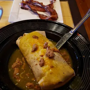 Breakfast burrito w/green chile
