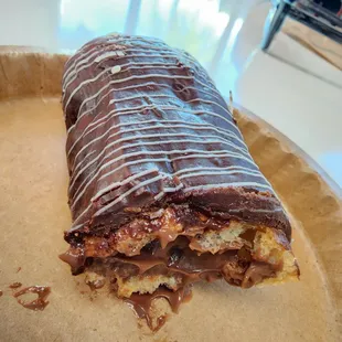 Chocolate Eclair