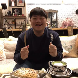 EunSik S.