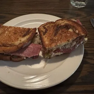 Reuben sandwich