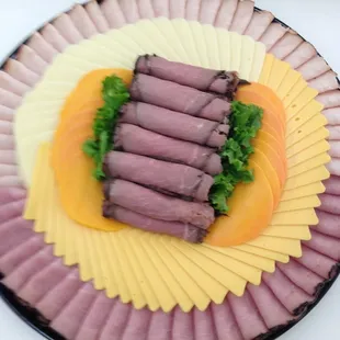 Great deli and party trays!