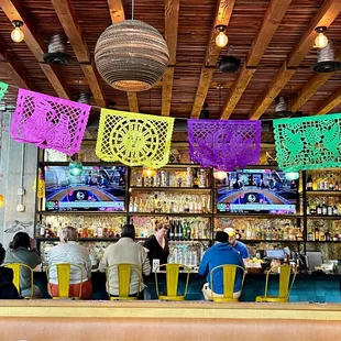 Nice bar!