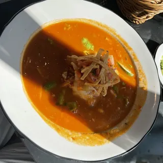CHICKEN TORTILLA SOUP