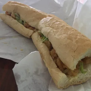 Shrimp poboy