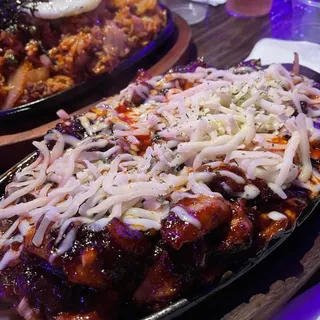 Spicy Boneless Chicken with Cheese