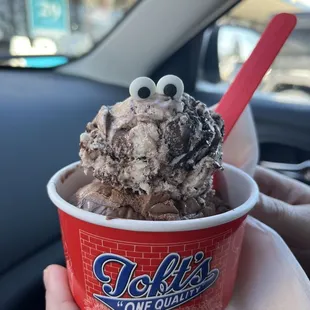 Small cup with moose tracks and chocolate peanut butter