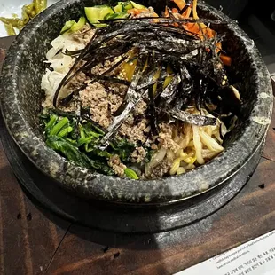 Hot Stone Bibimbap w Meat