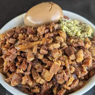 Mushroom sliced pork rice with egg