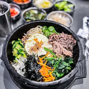 Dolsot bibimbap