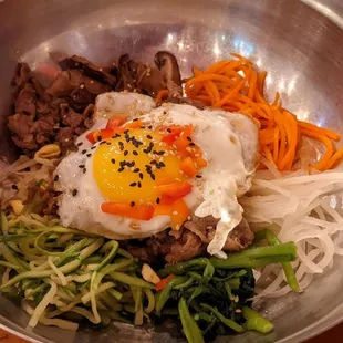 Cold bibimbap
