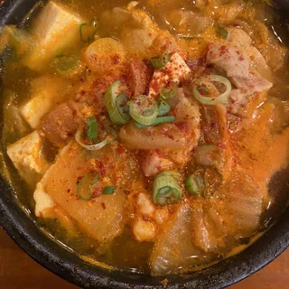94. Kimchi-Jjigae Soup