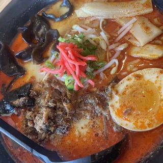 P3. Spicy Curry Ramen