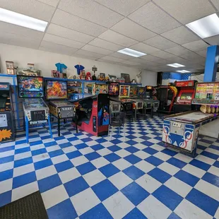 Front arcade area near entrance