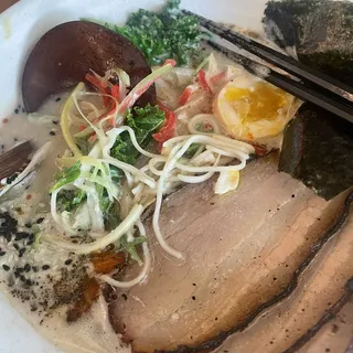 *NEW* Mala Garlic Tonkotsu