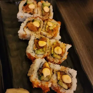 Spicy Hamachi Roll