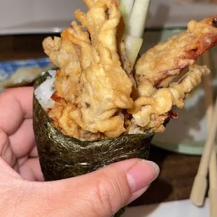 Spider hand roll