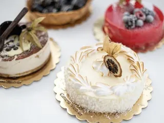Carrara's Pastries
