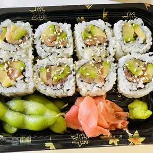 Salmon, avocado roll