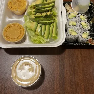 Avocado salad &amp; Vegetable Roll