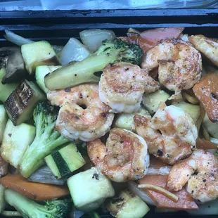 Shrimp Hibachi with Noodles. Freshly made with fresh vegetables. Simply delicious!
