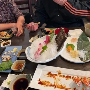 sushi, food, sashimi, sushi and sashimi