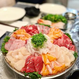 Sashimi platter for handroll night made at home with fresh sashimi grade fish from Tokyo fish! Scallops, salmon, bluefin tuna, kanpachi!