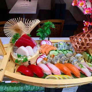Sushi Sashimi Boat for 2