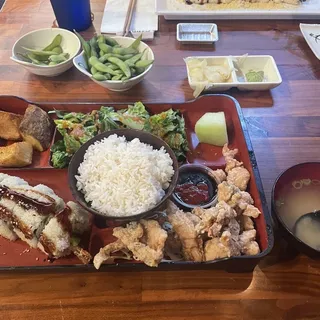 T19 Shrimp Crunch Roll *