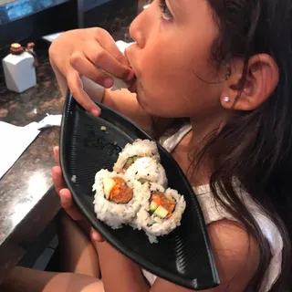 Spicy Tuna Roll *