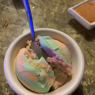 That's the "mustard" sauce in the background....which was totally different and a picture of the ICY sherbet.