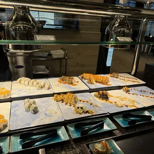 sushi and sashimi, interior