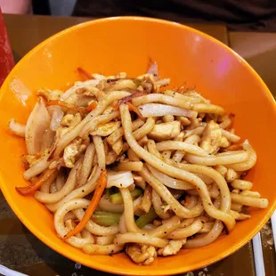 Chicken Lo Mein at Tokyo Grill Washington Twp.