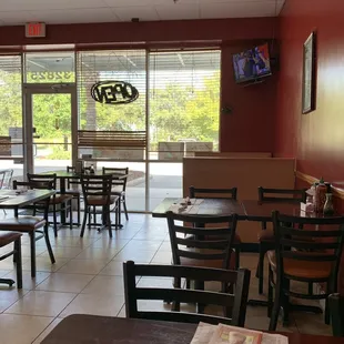 1/2 the dining room.