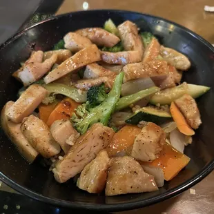 &quot;Chicken Hibachi&quot; - Note the Sauce and the way the chicken is more strips.