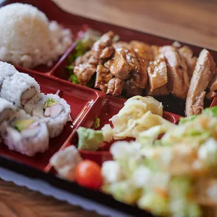 Bento w/ california roll &amp; chicken teriyaki