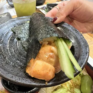 Spicy Scallop Roll