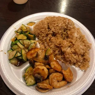Hibachi shrimp with veggies